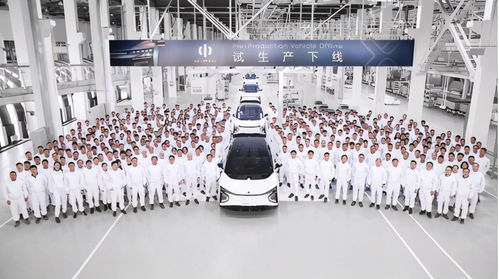中國智造新標(biāo)桿 超級工廠引領(lǐng)無人駕駛汽車自動下線，融合賓利保時(shí)捷工藝鑄就技術(shù)開發(fā)新高度
